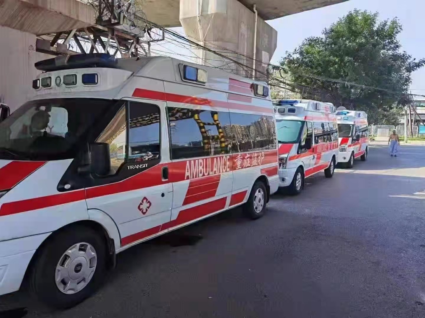 佛冈县救护车出租
